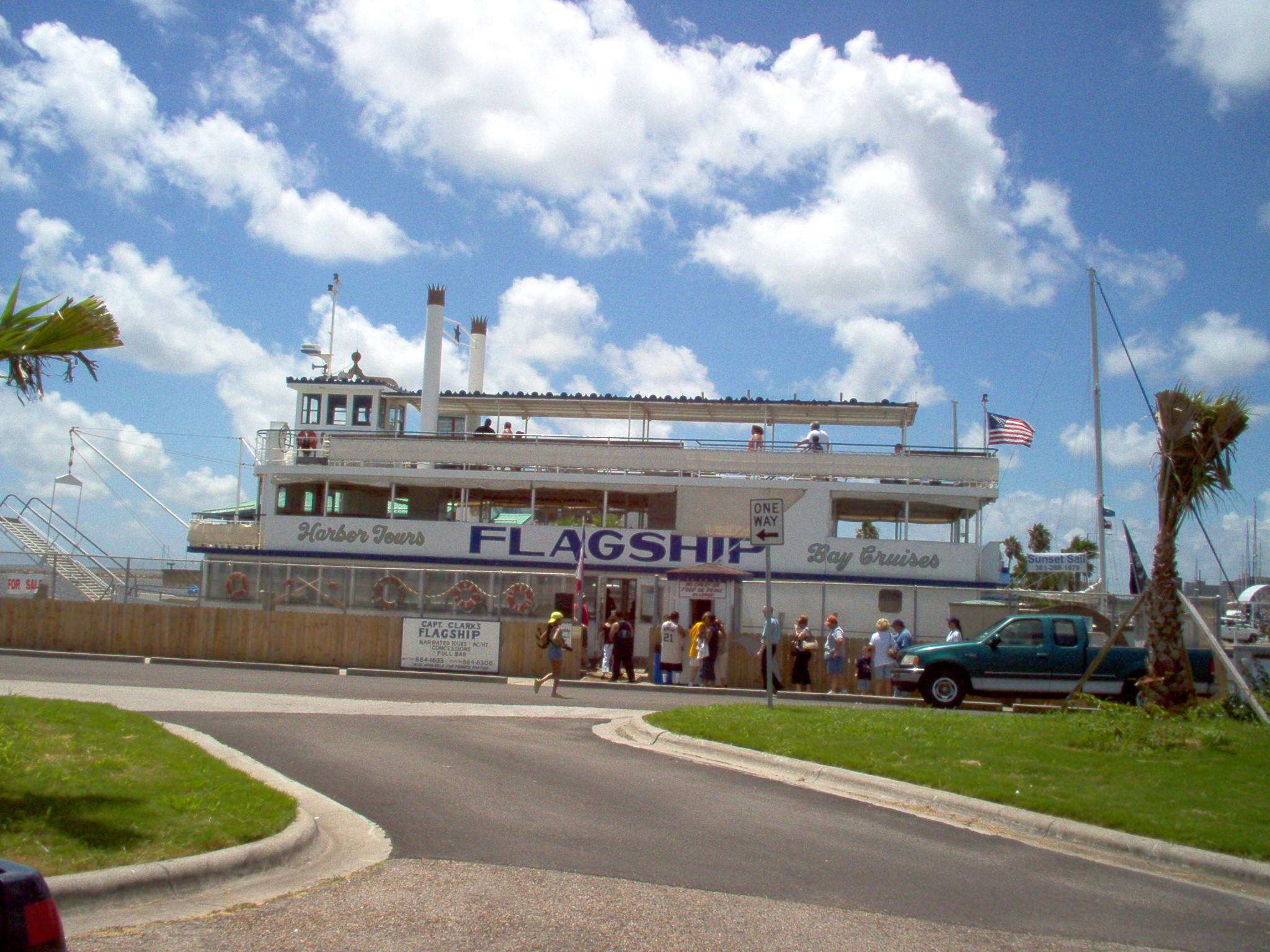 beachboat.jpg